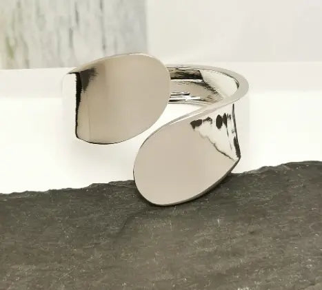 Sleek Wrap Single Hinge Cuff Bracelet Try A Prompt